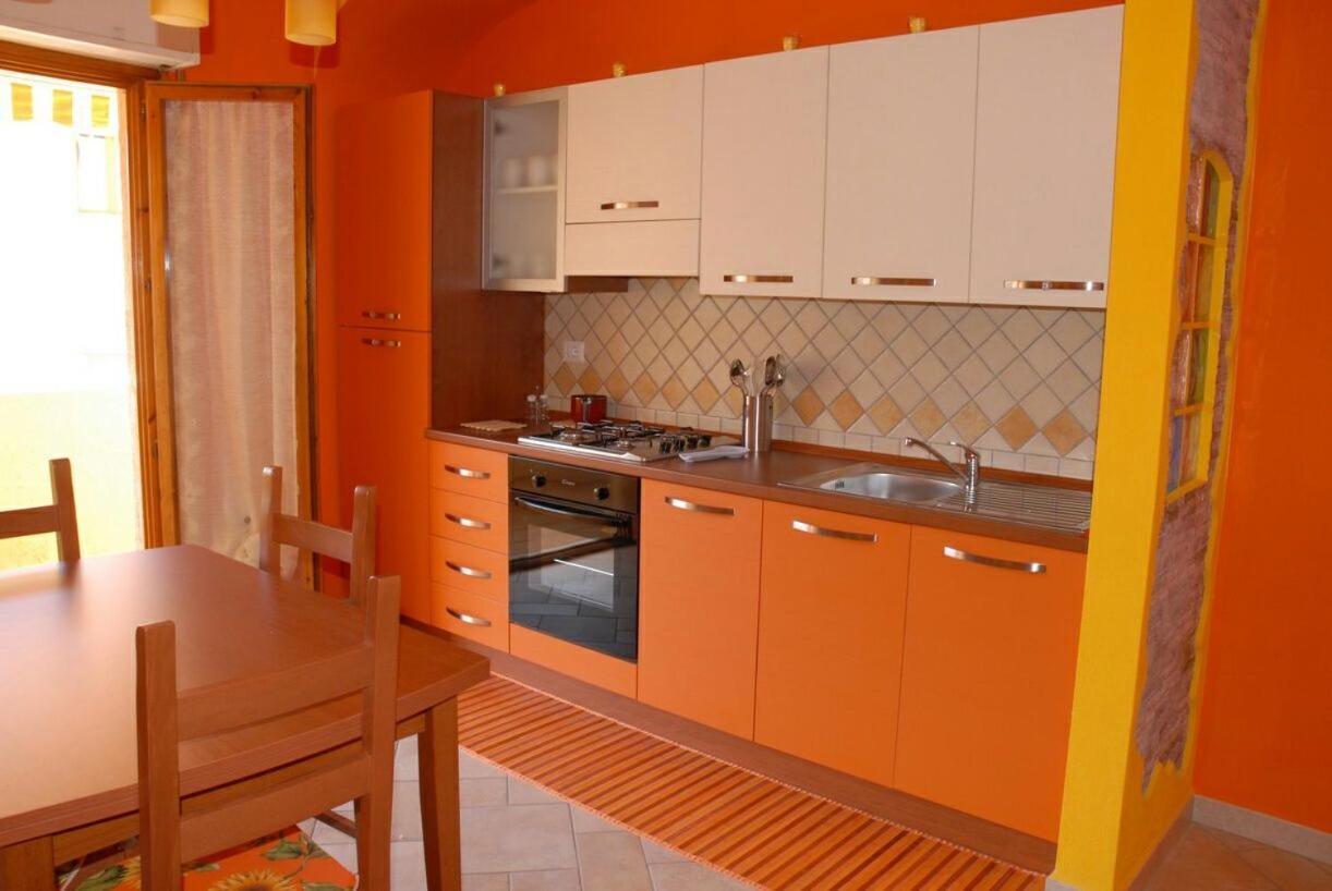 Appartamento Arancio La Maddalena  Luaran gambar